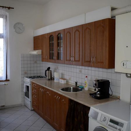 Apartmány Lenka Karlovy Vary Esterno foto