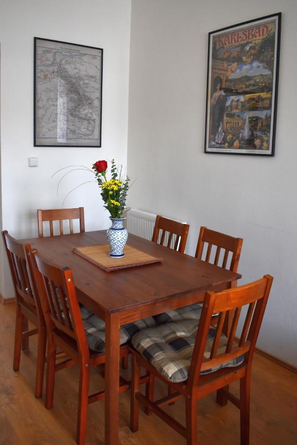 Apartmány Lenka Karlovy Vary Esterno foto
