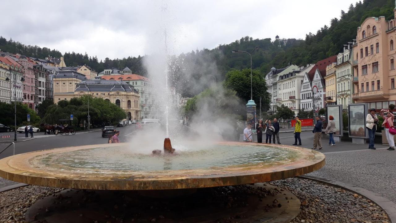 Apartmány Lenka Karlovy Vary Esterno foto